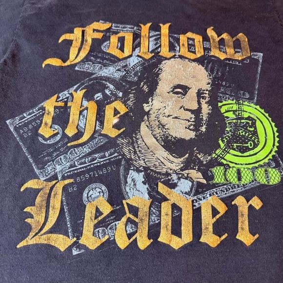 WWE Follow the leader graphic tee. - Picture 2 of 6
